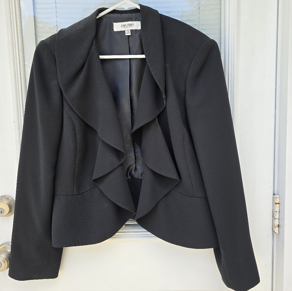 Jones Studio Women's Elegant Black Ruffle Blazer